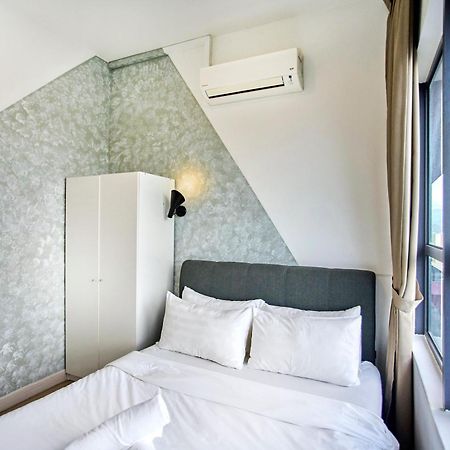 Arte Plus Klcc Designer Suites By Cobnb Kuala Lumpur Exterior photo