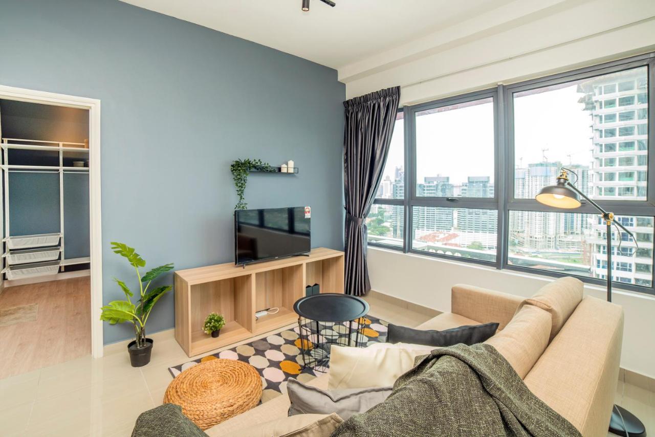 Arte Plus Klcc Designer Suites By Cobnb Kuala Lumpur Exterior photo