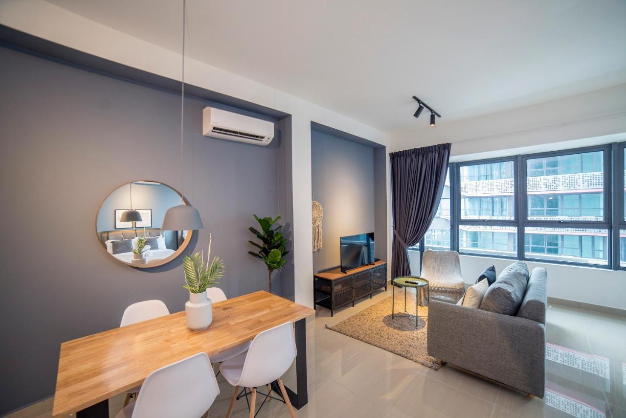 Arte Plus Klcc Designer Suites By Cobnb Kuala Lumpur Exterior photo