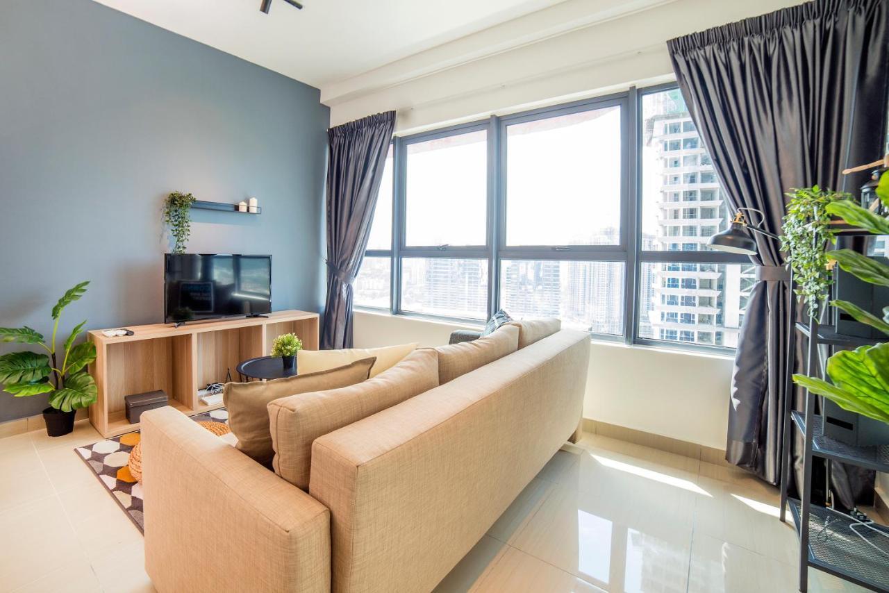 Arte Plus Klcc Designer Suites By Cobnb Kuala Lumpur Exterior photo